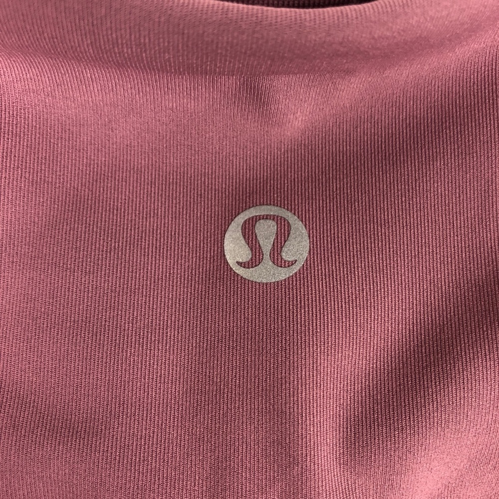 Lululemon Love Knot Crop *15" Figue Luxtreme Pink - Picture 9 of 14